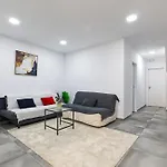 Spacious Flat With Garden * Лісабон