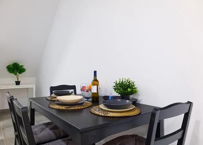 Spacious Flat With Garden *