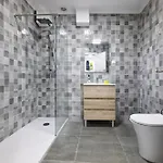 Apartament Spacious Flat With Garden *