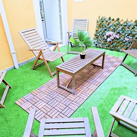 Apartment Spacious Flat With Garden